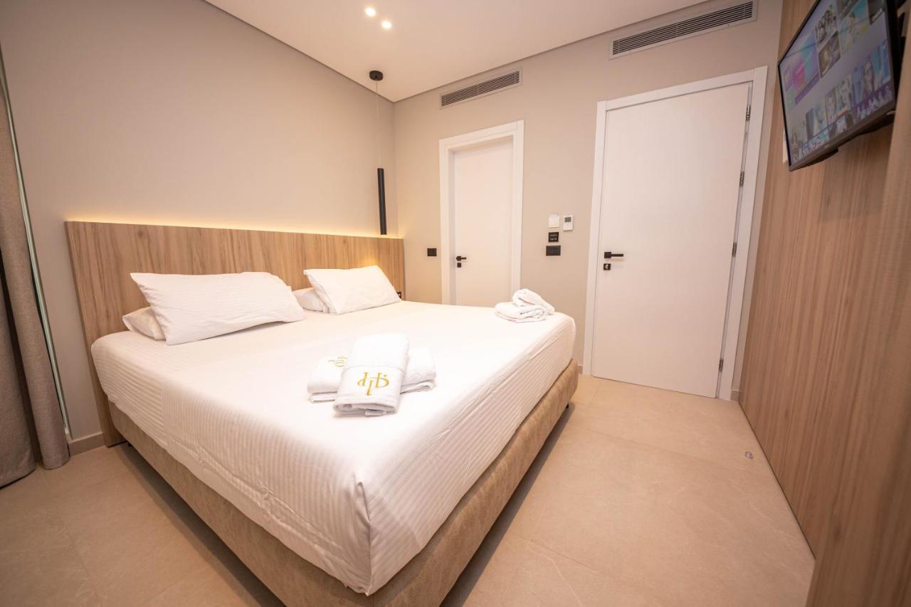 Hotel Portanova Sarandë 外观 照片