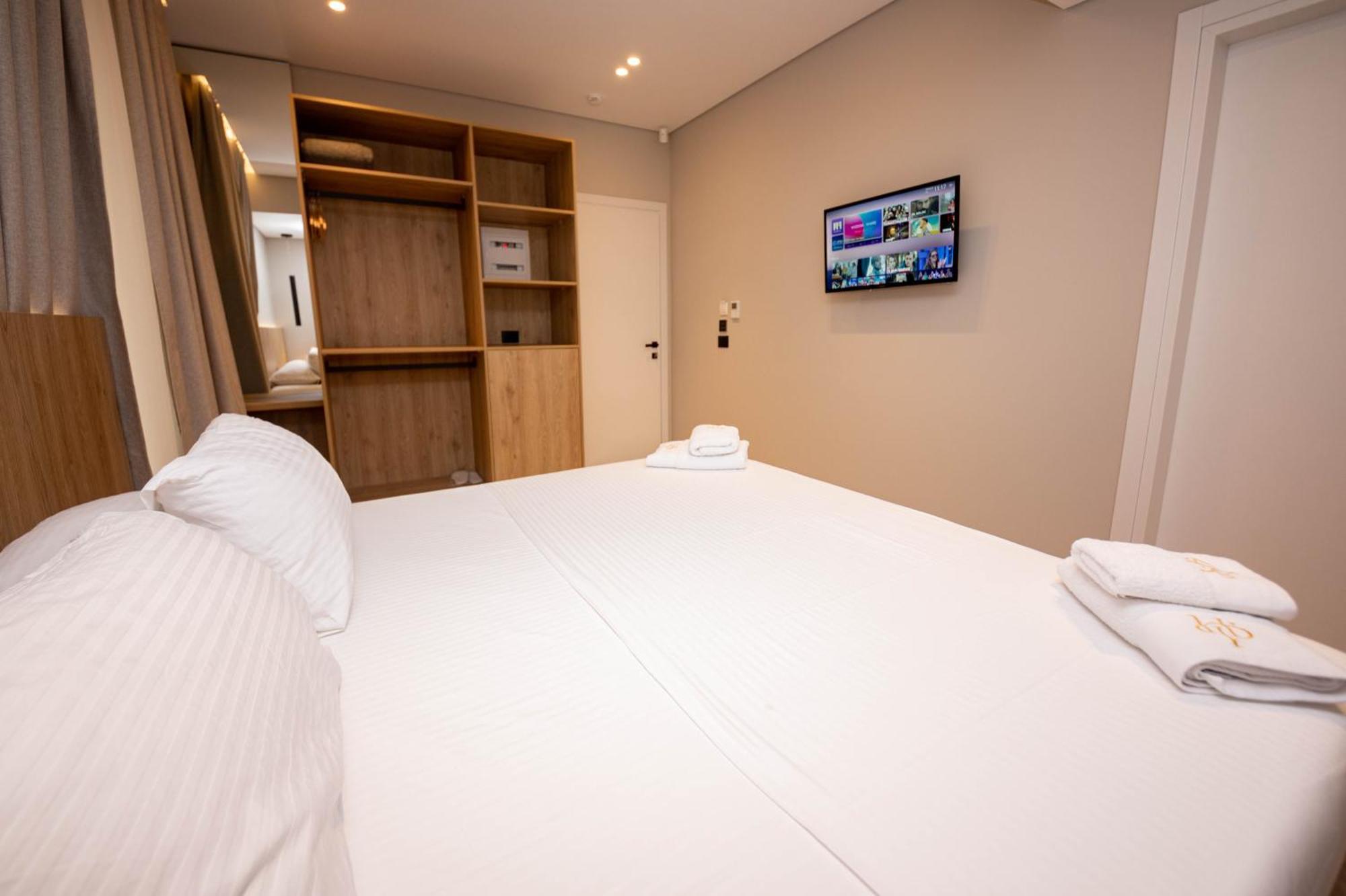 Hotel Portanova Sarandë 客房 照片