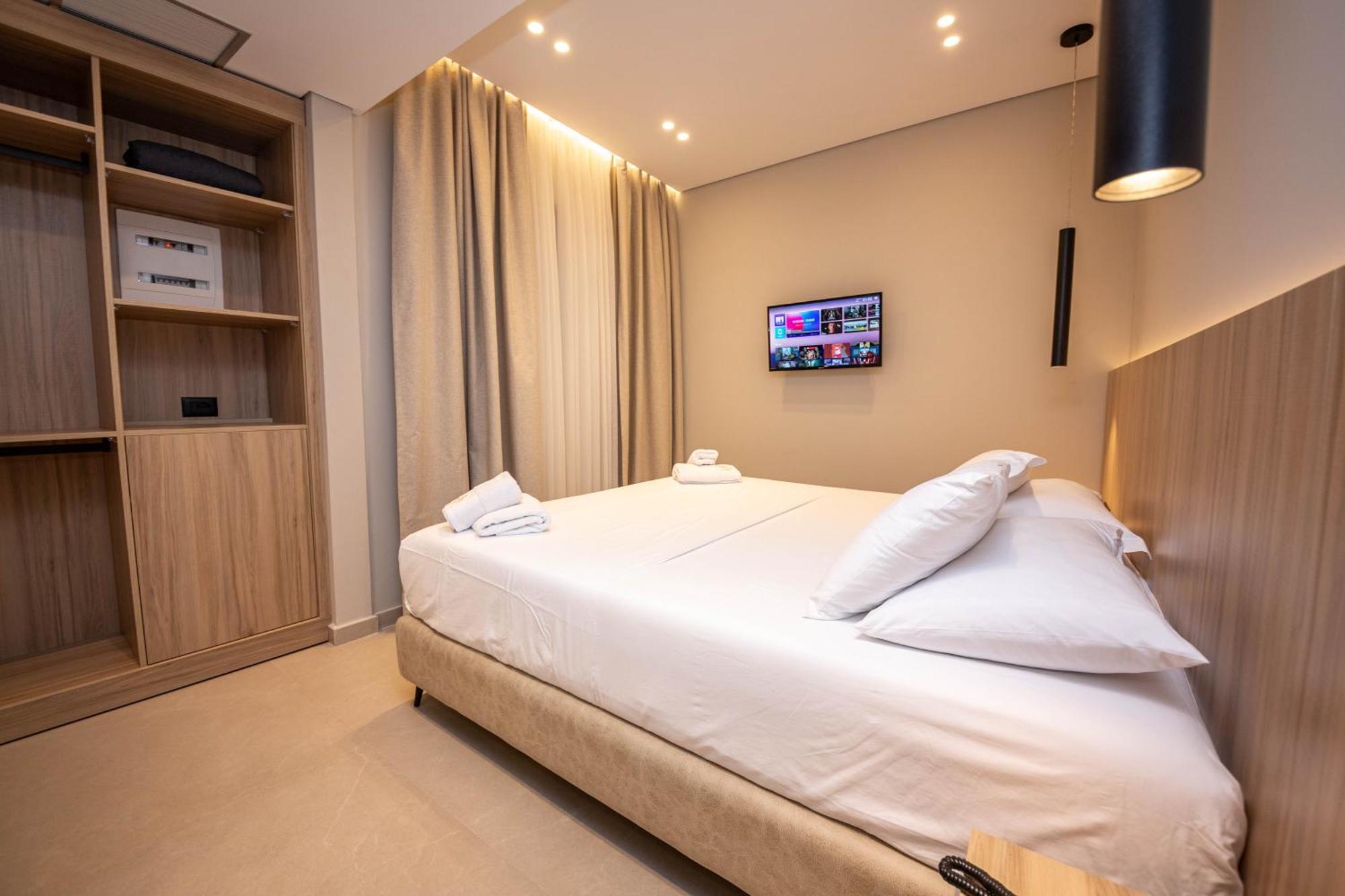 Hotel Portanova Sarandë 客房 照片